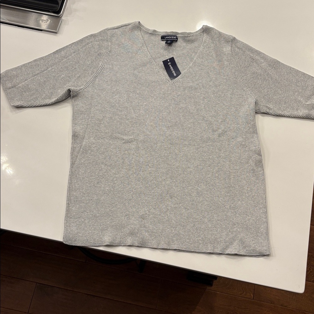 Lands End Women’s short sleeve ribbed sweater, NWT.